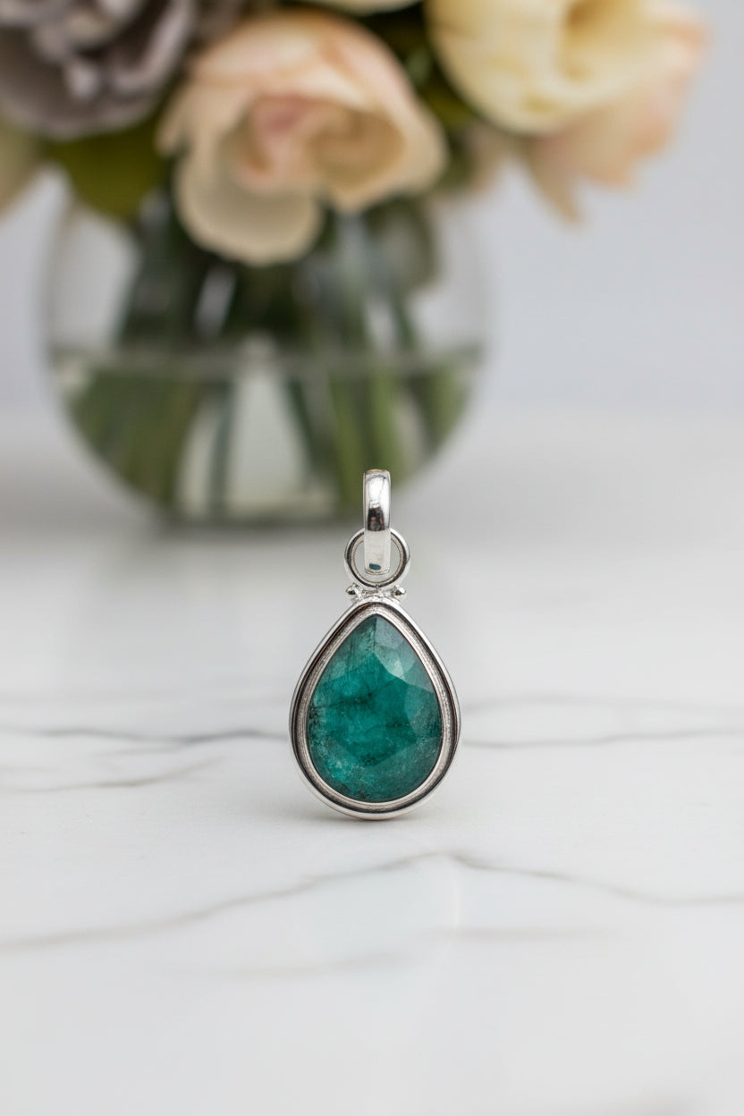 Silver Plated Emerald Pendant 2cm