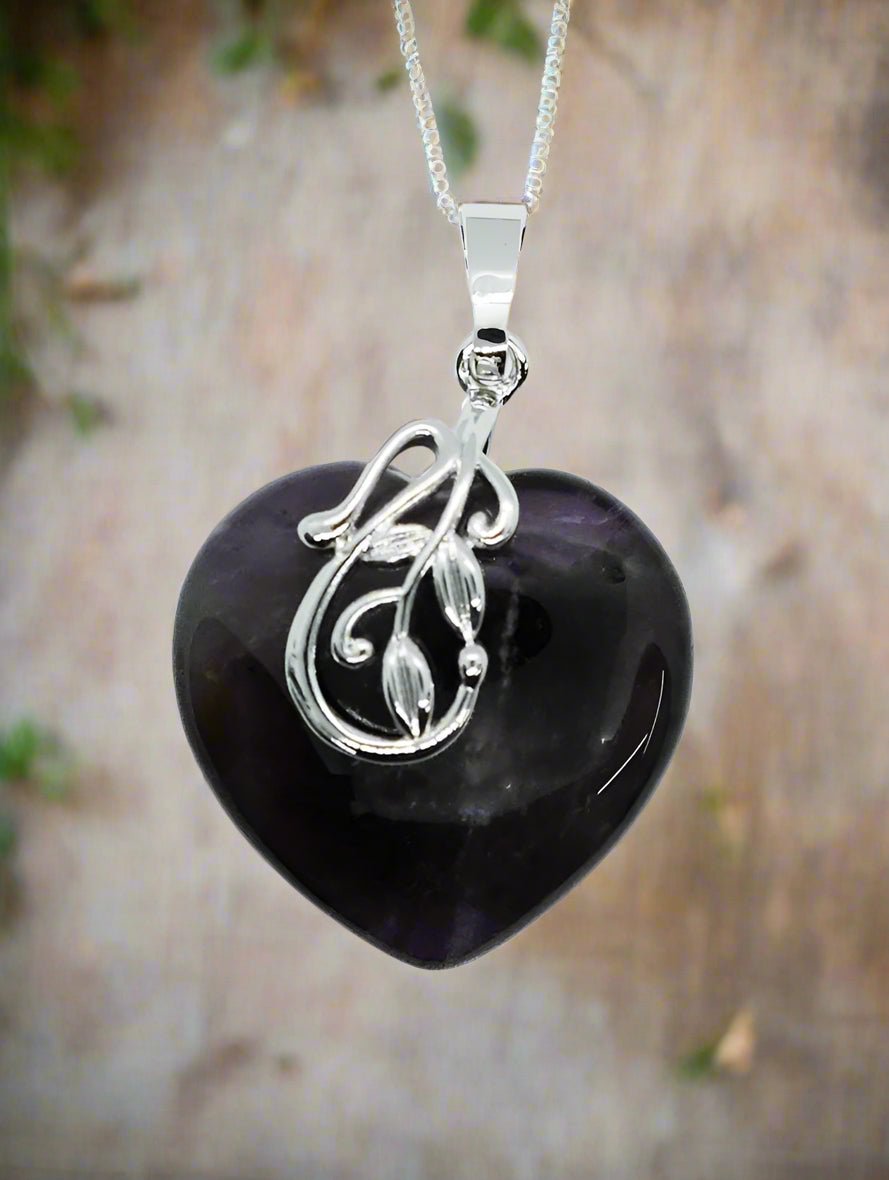 💜 Amethyst Heart Pendant with Flower Design – Healing & Harmony Jewelry Love. Calm. Spiritual Protection. - Auras Workshop Auras Workshop