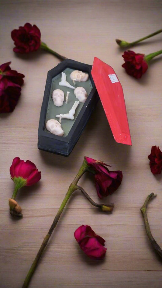 💀 Buried & Burning Candle – Cucumber, Black Pepper, Gingerbread & Tonka Bean Scent | Halloween Collection by Aura’s Workshop - Auras Workshop Auras Workshop