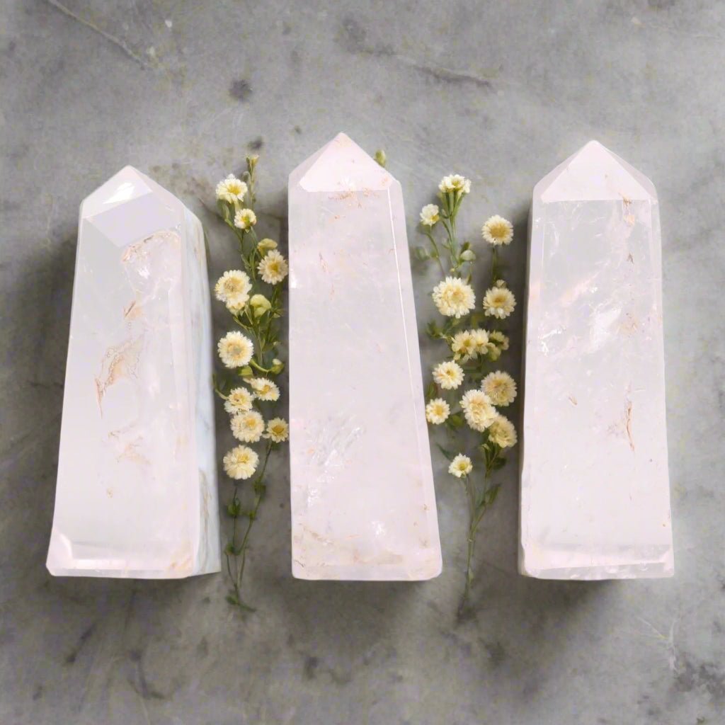 🤍 Clear Quartz Gemstone Obelisk Point - Auras Workshop Auras Workshop