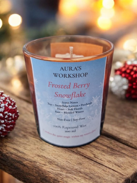 ❄️ Frosted Berry Snowflake Candle – 200ml - Auras Workshop Auras Workshop