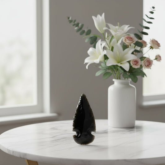 Medium Black Obsidian Arrowhead – 3–4 cm - Auras Workshop Auras Workshop