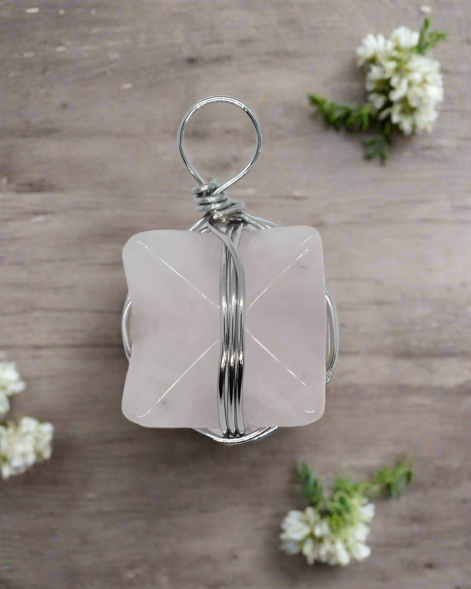 🌸 Rose Quartz Merkaba Pendant – Love, Healing & Spiritual Balance Compassion. Harmony. Divine Connection. - Auras Workshop Auras Workshop