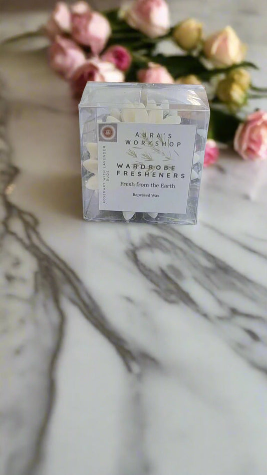 Rosemary & Lavender Wardrobe Fresheners x3 – Flower Shape | 100% Rapeseed Wax - Auras Workshop Auras Workshop