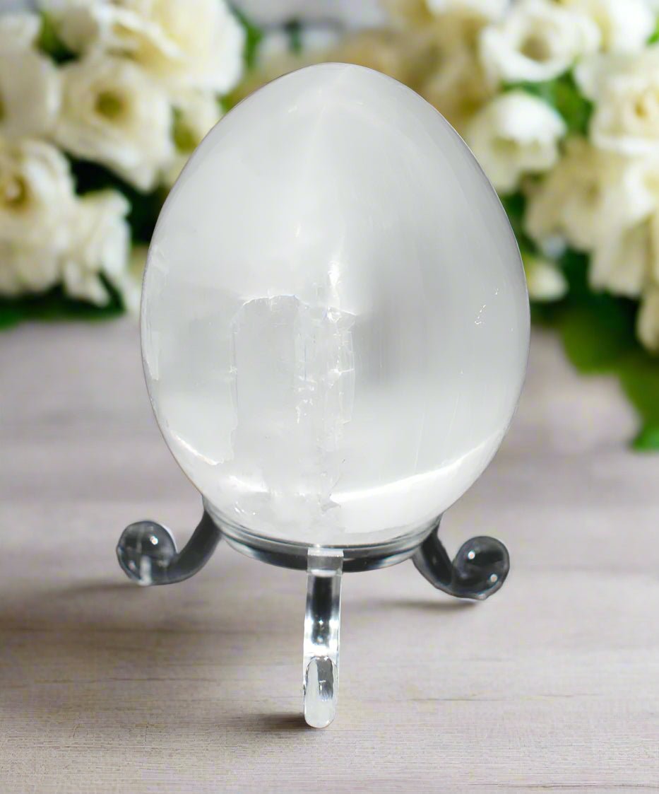 🌙 Selenite Egg – Polished Healing Crystal (Approx. 5–6cm) - Auras Workshop Auras Workshop