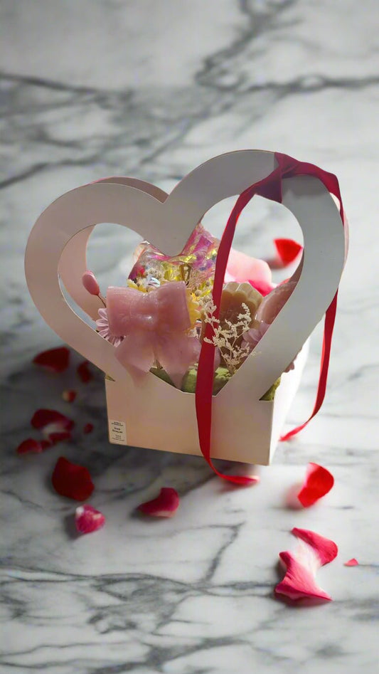 💐 Soap Bouquet Gift Hamper – A Heartfelt Floral Surprise 💖 - Auras Workshop Auras Workshop