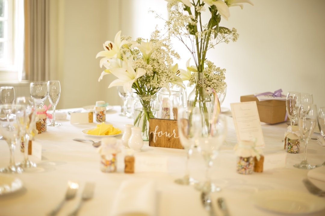 Choosing the Perfect Wedding Favours: A Guide to Personalizing Your Special Day - Auras Workshop