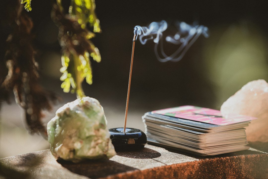 How to Choose the Right Incense for Your Mood - Auras Workshop