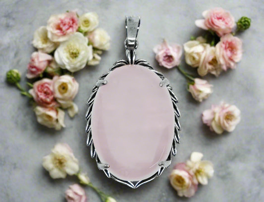 💖 Oval Rose Quartz Pendant – Love, Compassion & Emotional Healing Harmony. Self-Love. Peace.