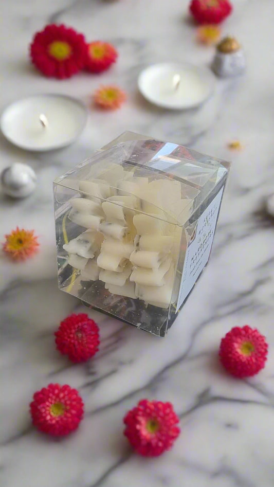 Rosemary & Lavender Wardrobe Fresheners x3 – Flower Shape | 100% Rapeseed Wax