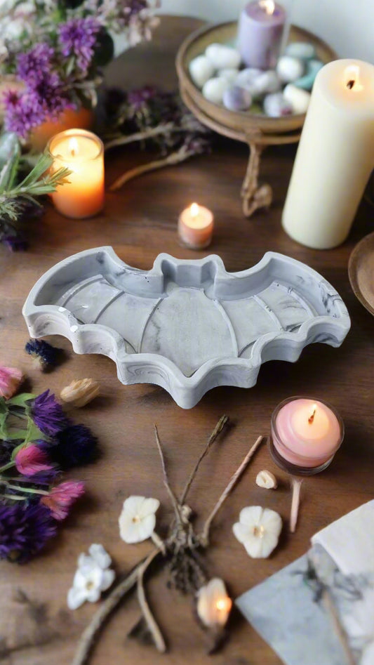 🦇 Bat Tray – Grey | Halloween Collection by Aura’s Workshop