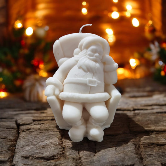 🎅❄️ Santa Sitting on Sofa Candle – Midnight Snow | Aura’s Workshop | Christmas Edition