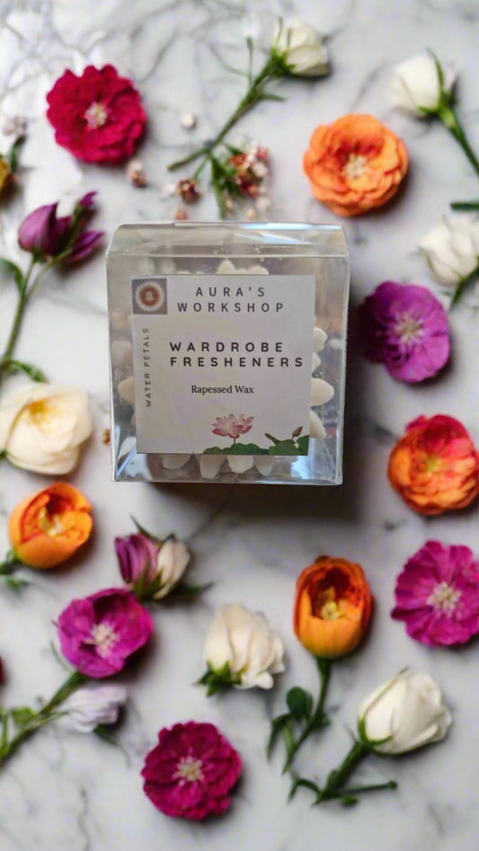 Water Petals Wardrobe Fresheners x3 – Flower Shape | 100% Rapeseed Wax Botanical Blocks
