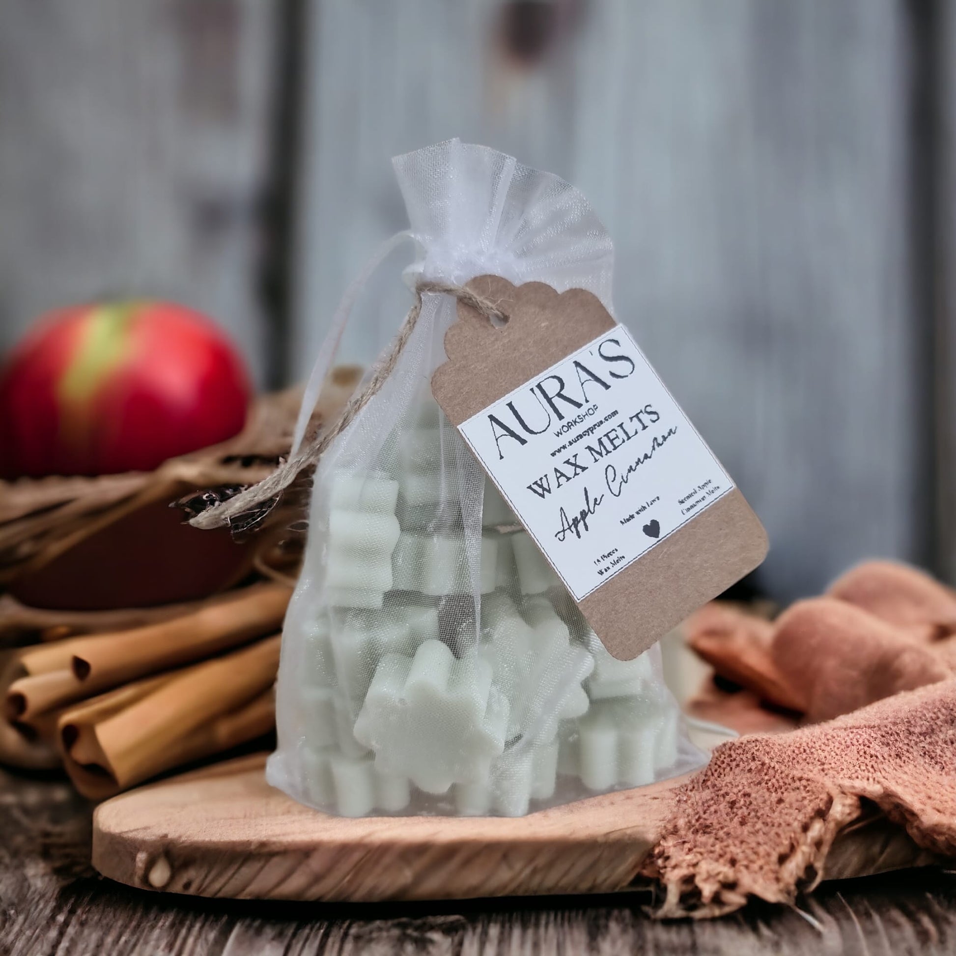 Apple Cinnamon 14 Star Wax Melts in Organza Bag - Auras Workshop Auras Workshop