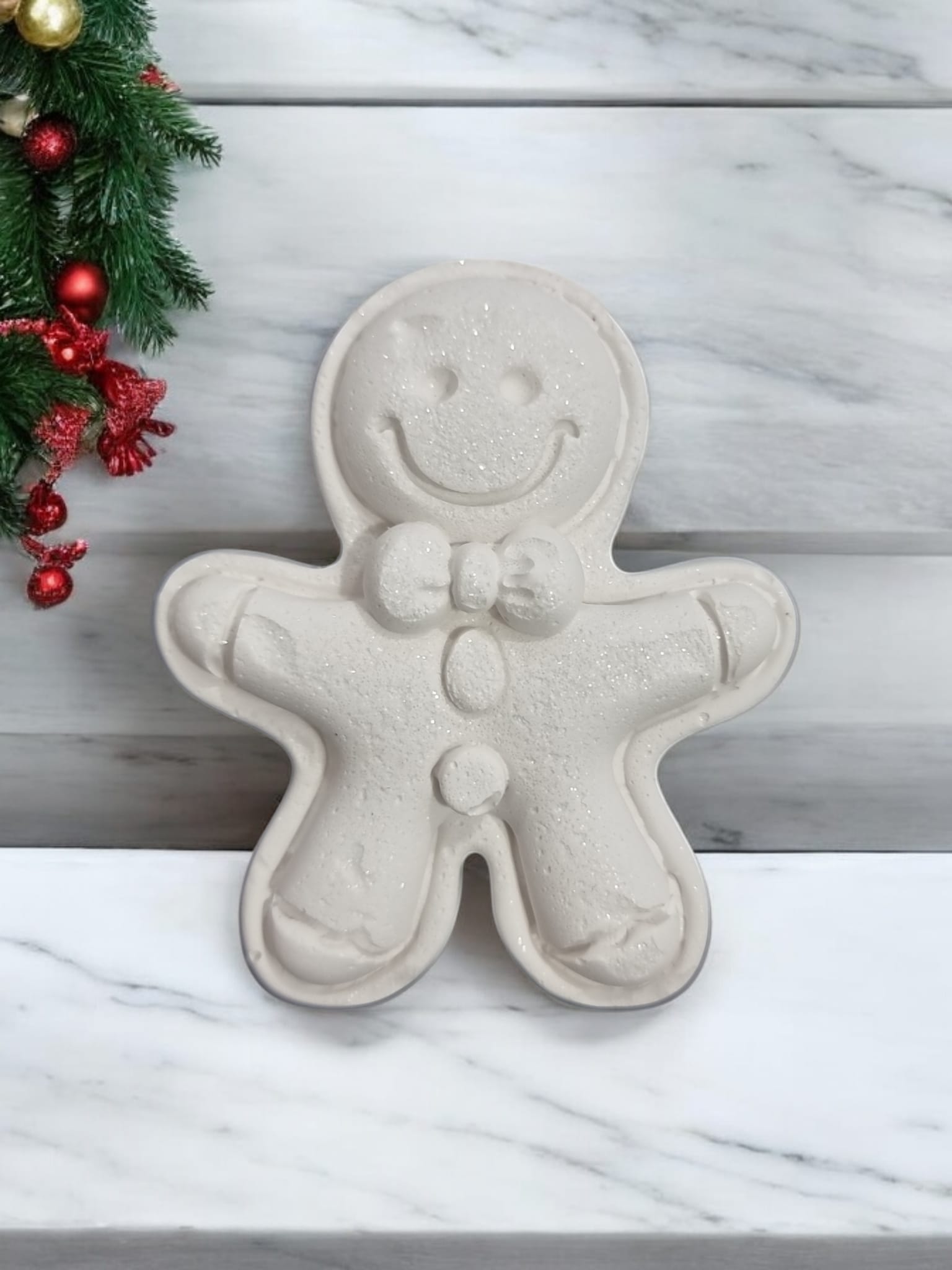 Gingerbread Man White Porcelain With Glitter - Christmas Edition Home Decoration - Auras Workshop Auras Workshop