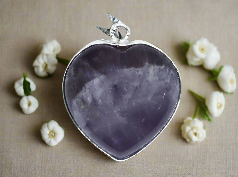 💜 Heart Caged Amethyst Pendant – Protection, Calm & Spiritual Balance Wisdom. Peace. Intuition.