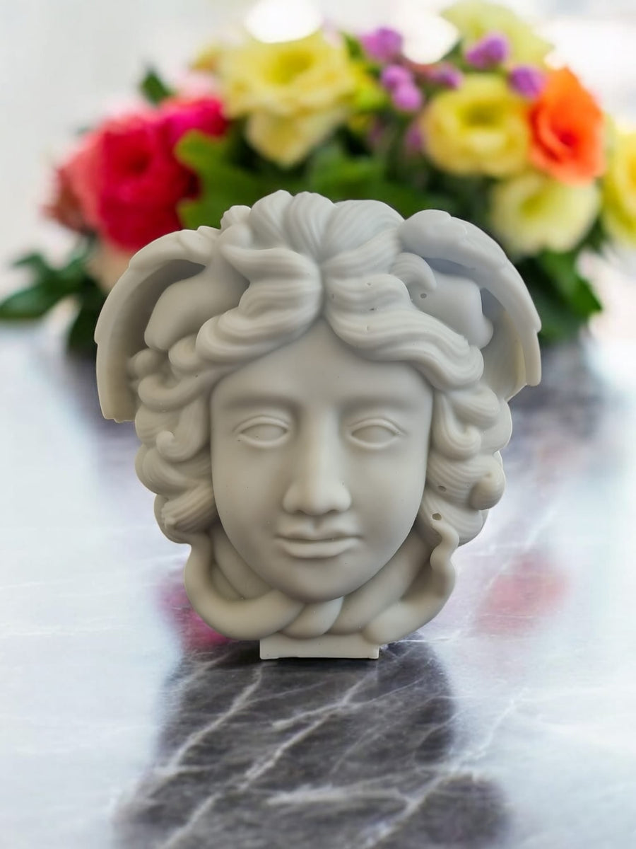 Medusa Blackberry Lightly Scented Candle