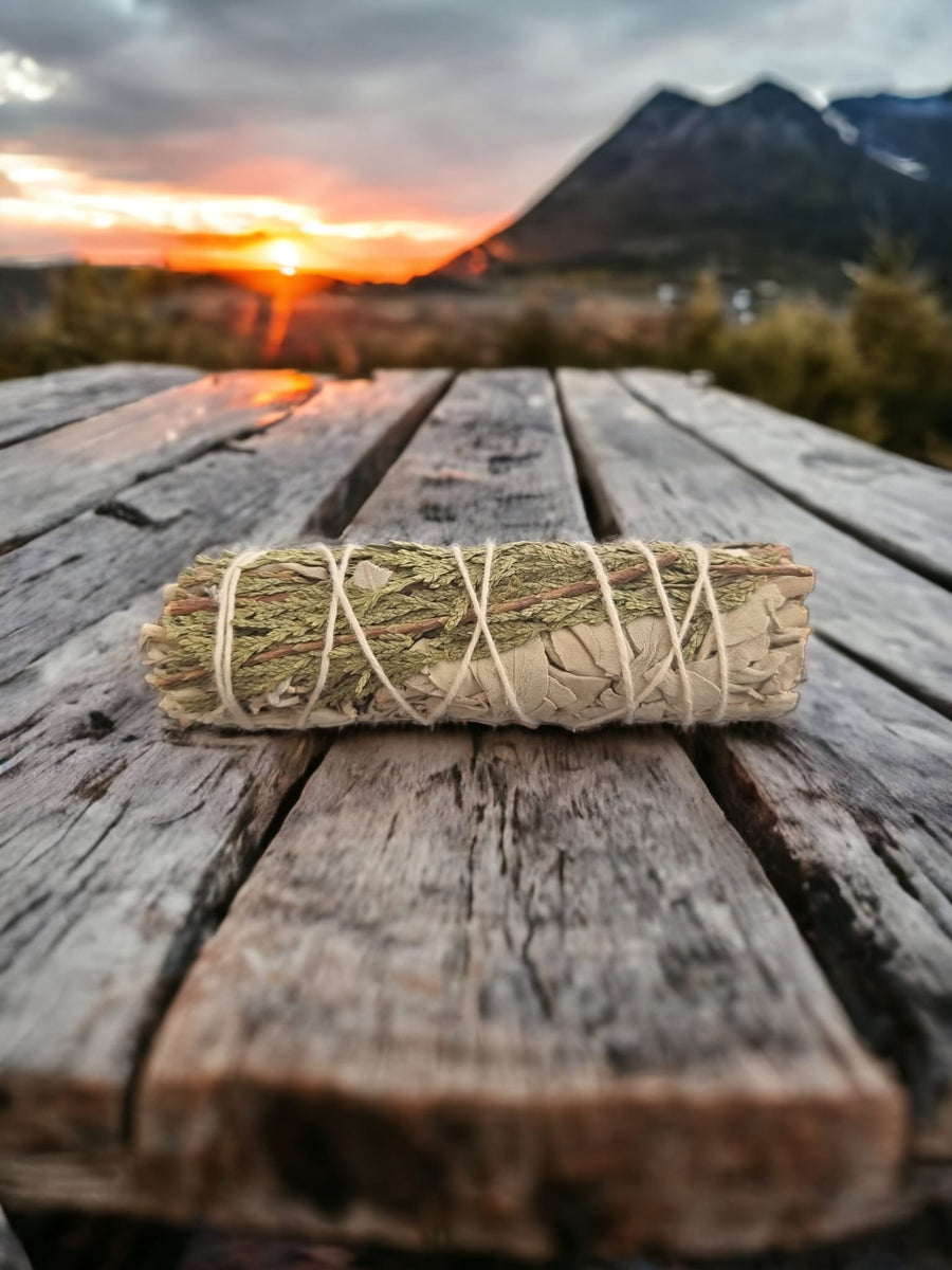 Smudge Stick - White Sage & Cedar 10 cm