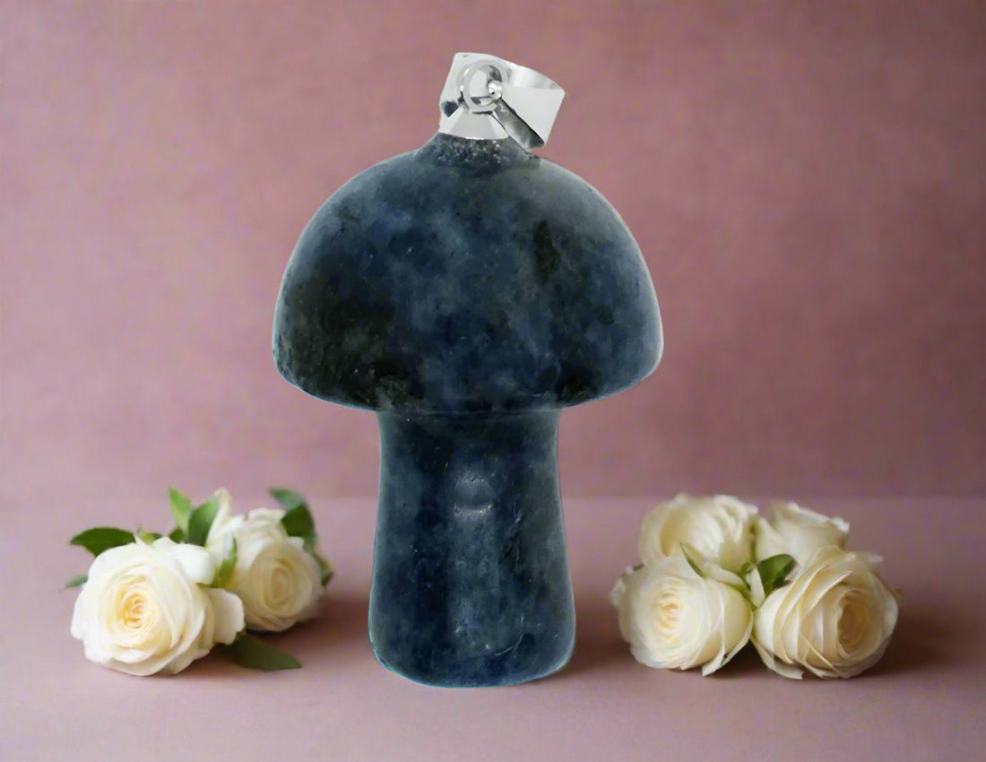 🔷 Sodalite Mushroom Pendant – Clarity, Intuition & Inner Truth Wisdom. Calm. Spiritual Insight. - Auras Workshop Auras Workshop