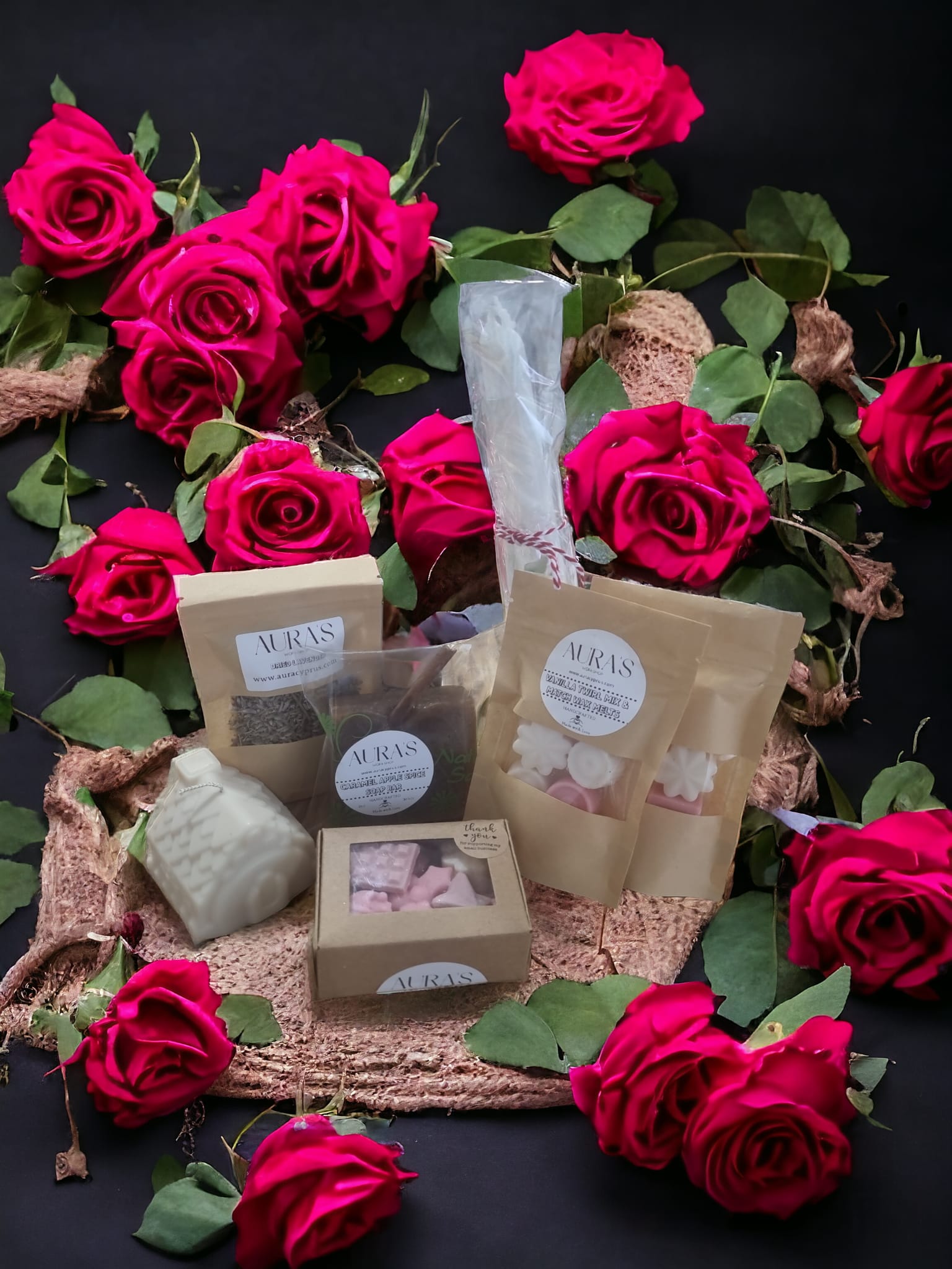 Valentine's Gift Set: Candle, x2 Wax Melt Mix, Wax Melt Bars, Soap, Lavender, 2x Candle Pillars - Auras Workshop Auras Workshop